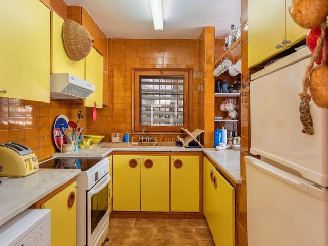 4 quarto Moradia para venda em Roses com piscina garagem - 640 000 € (Ref: 9814675)