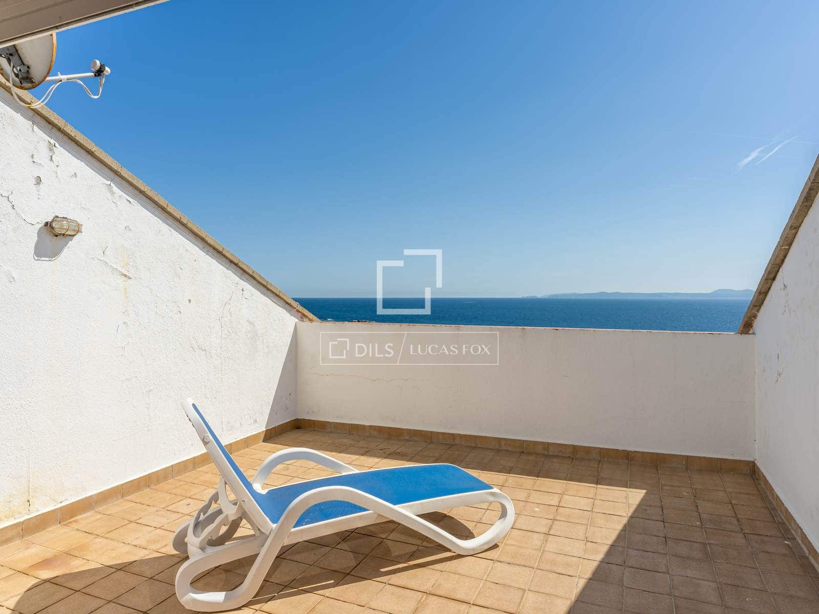 4 chambre Villa/Maison à vendre à Roses avec piscine garage - 640 000 € (Ref: 9814675)