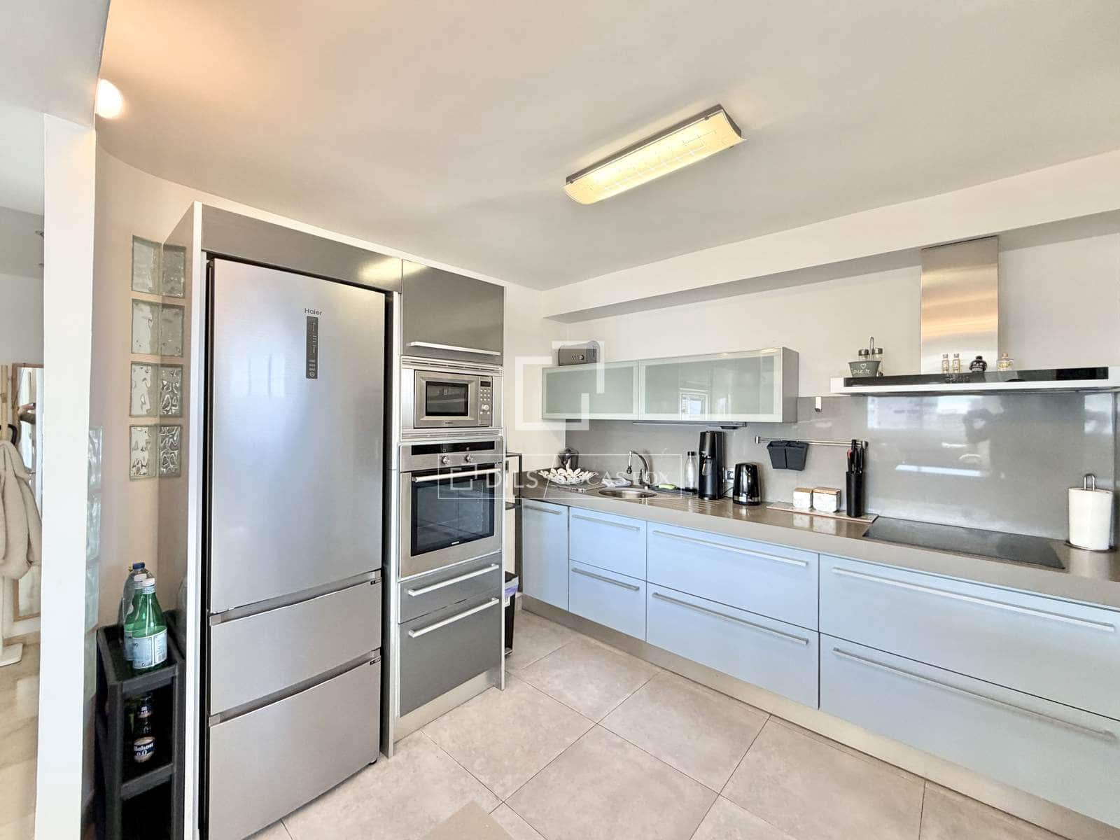 3 Zimmer Penthouse zu verkaufen in Alicante / Alacant Stadt mit Pool - 649.000 € (Ref: 9814678)
