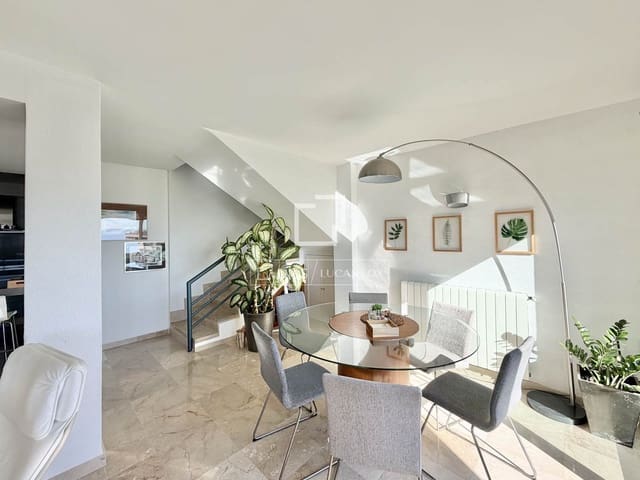 3 Zimmer Penthouse zu verkaufen in Alicante / Alacant Stadt mit Pool - 649.000 € (Ref: 9814678)
