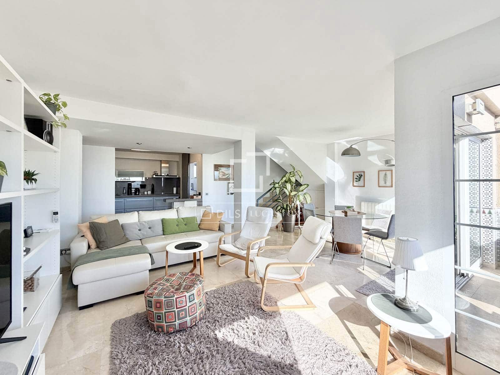 3 Zimmer Penthouse zu verkaufen in Alicante / Alacant Stadt mit Pool - 649.000 € (Ref: 9814678)
