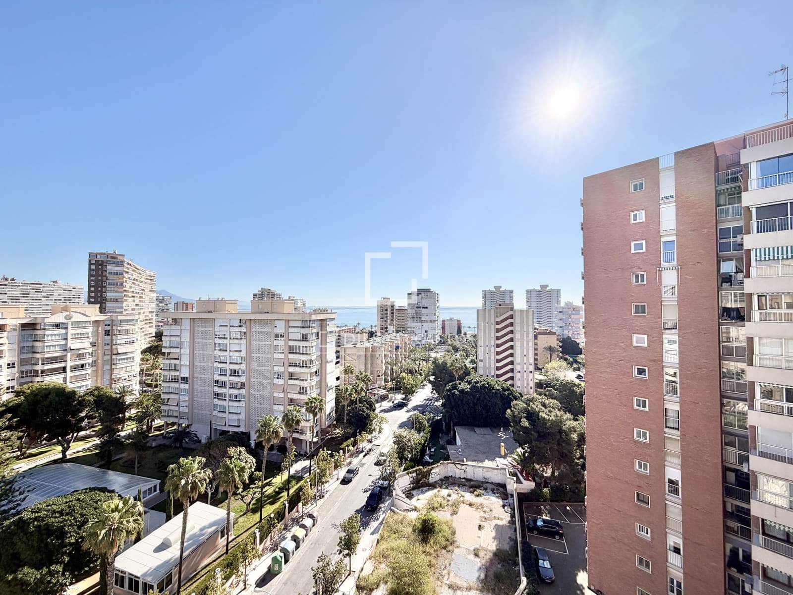 3 Zimmer Penthouse zu verkaufen in Alicante / Alacant Stadt mit Pool - 649.000 € (Ref: 9814678)