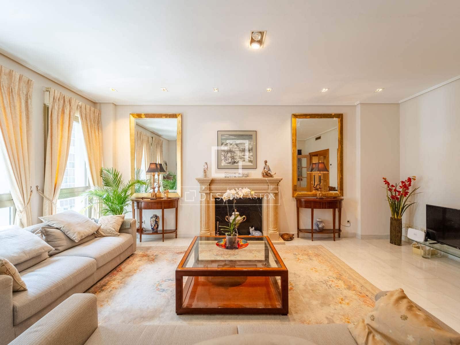 5 makuuhuone Huoneisto myytävänä paikassa Valencia kaupunki - 1 500 000 € (Ref: 9814679)
