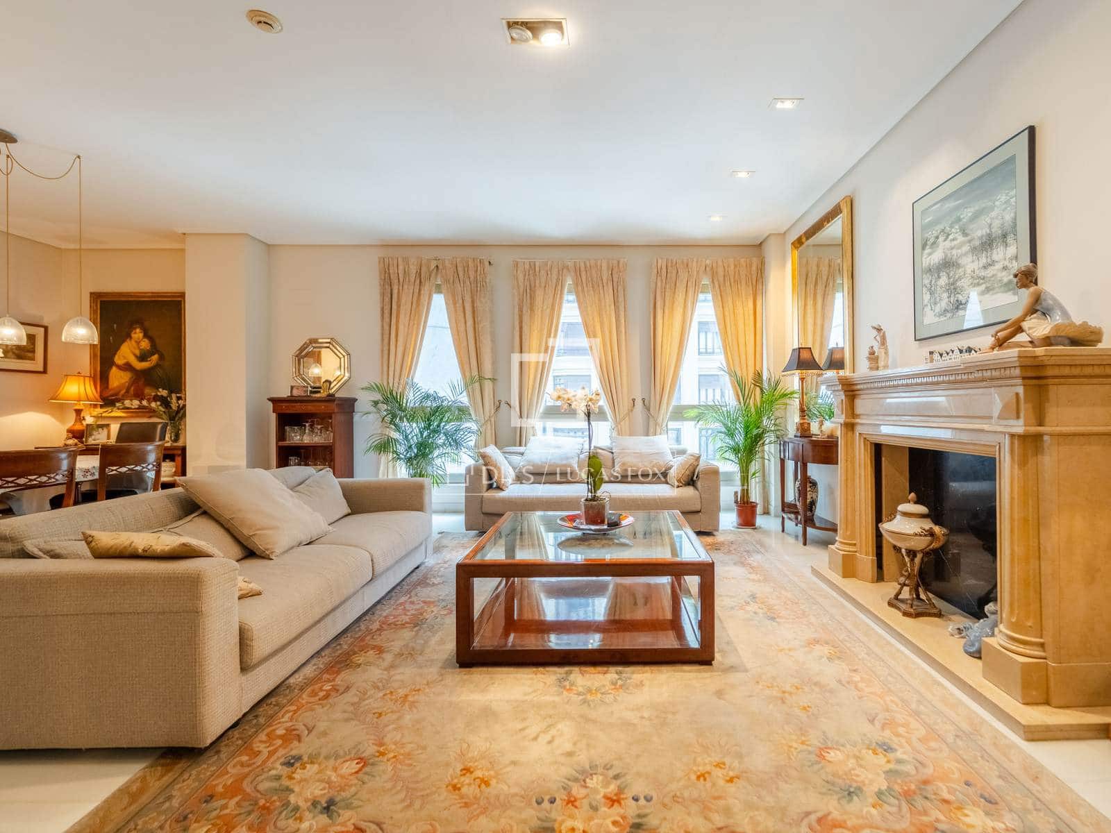 5 makuuhuone Huoneisto myytävänä paikassa Valencia kaupunki - 1 500 000 € (Ref: 9814679)
