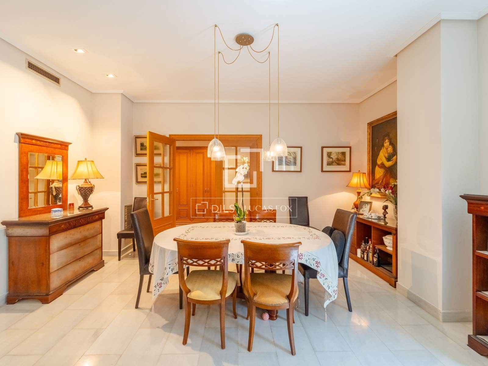 5 makuuhuone Huoneisto myytävänä paikassa Valencia kaupunki - 1 500 000 € (Ref: 9814679)