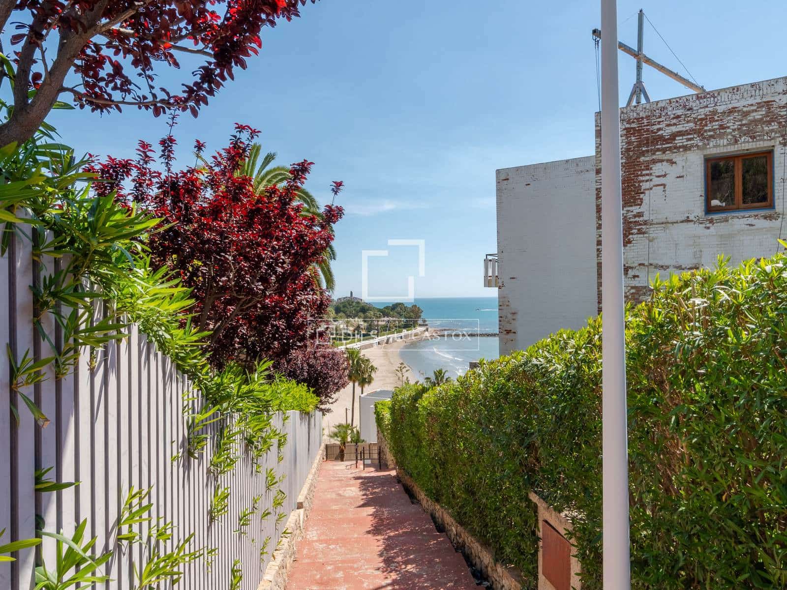 6 soverom Villa til salgs i Oropesa  med svømmebasseng garasje - € 2 580 000 (Ref: 9814680)