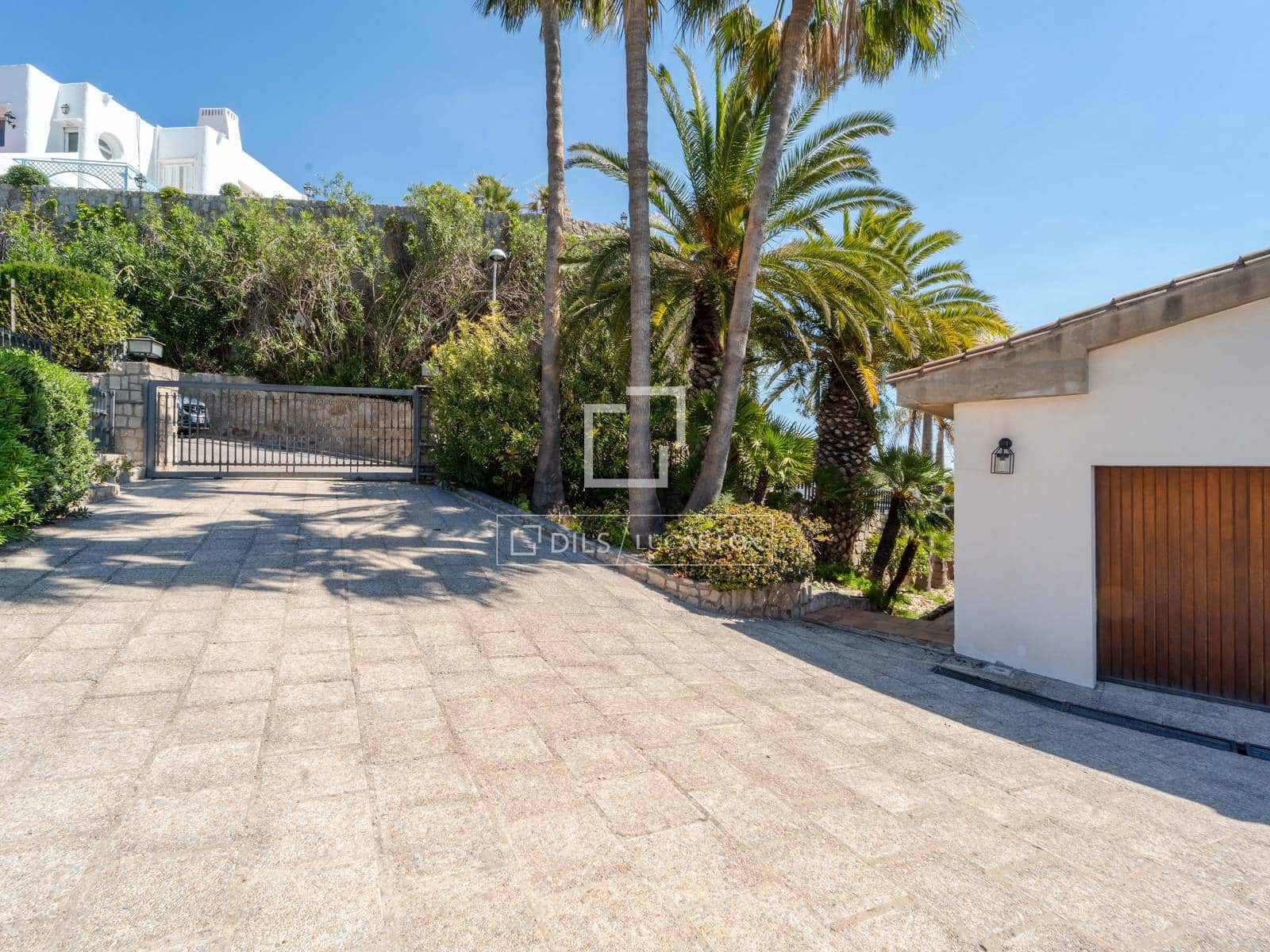 6 soverom Villa til salgs i Oropesa  med svømmebasseng garasje - € 2 580 000 (Ref: 9814680)