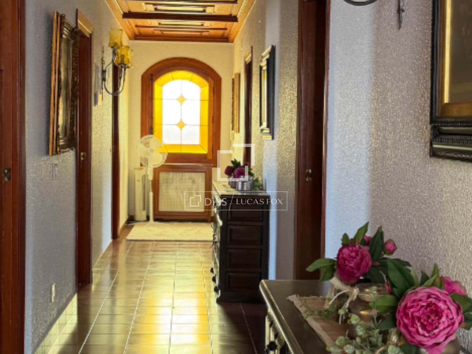 13 sypialnia Finka/Dom wiejski na sprzedaż w Elda z basenem garażem - 980 000 € (Ref: 9815004)