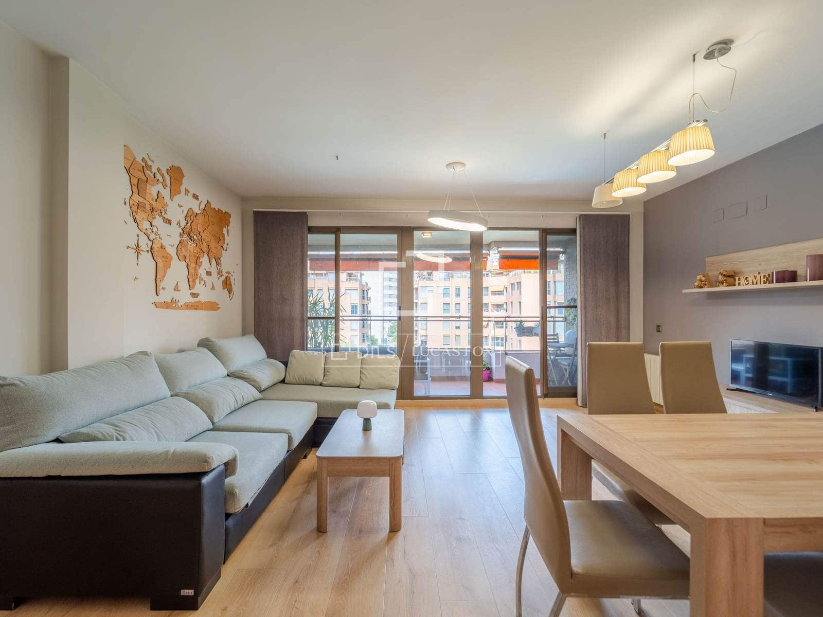 Apartamento de 3 habitaciones en València ciudad en alquiler con piscina garaje - 2.700 € (Ref: 9815005)