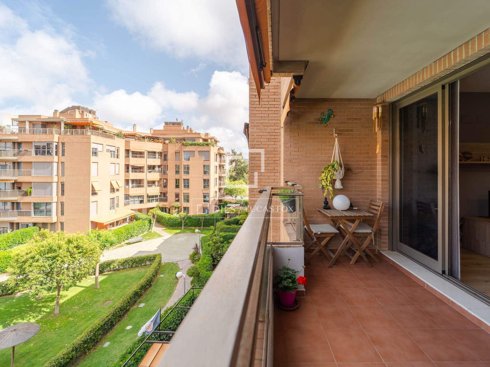 Apartamento de 3 habitaciones en València ciudad en alquiler con piscina garaje - 2.700 € (Ref: 9815005)