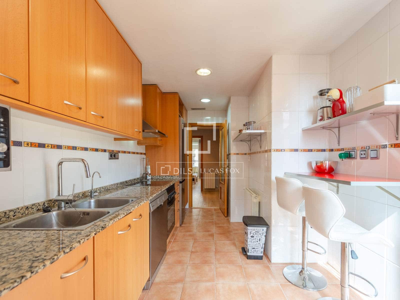 Apartamento de 3 habitaciones en València ciudad en alquiler con piscina garaje - 2.700 € (Ref: 9815005)