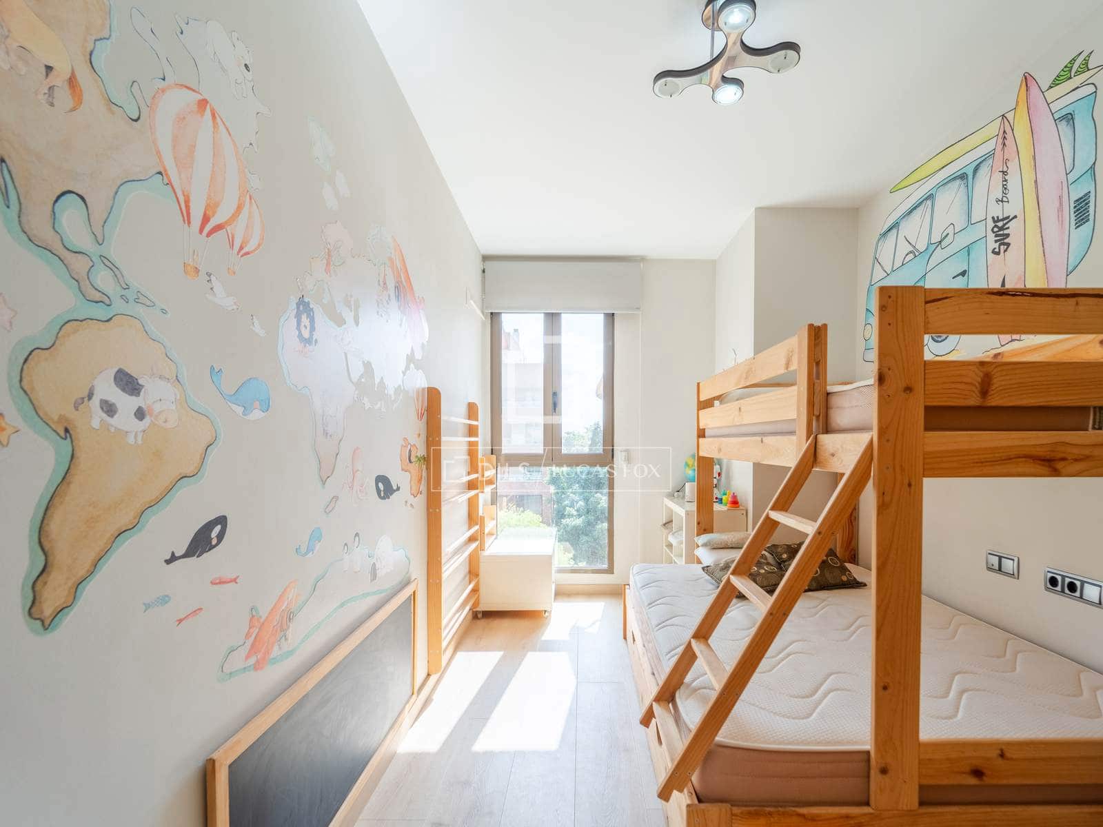 Apartamento de 3 habitaciones en València ciudad en alquiler con piscina garaje - 2.700 € (Ref: 9815005)