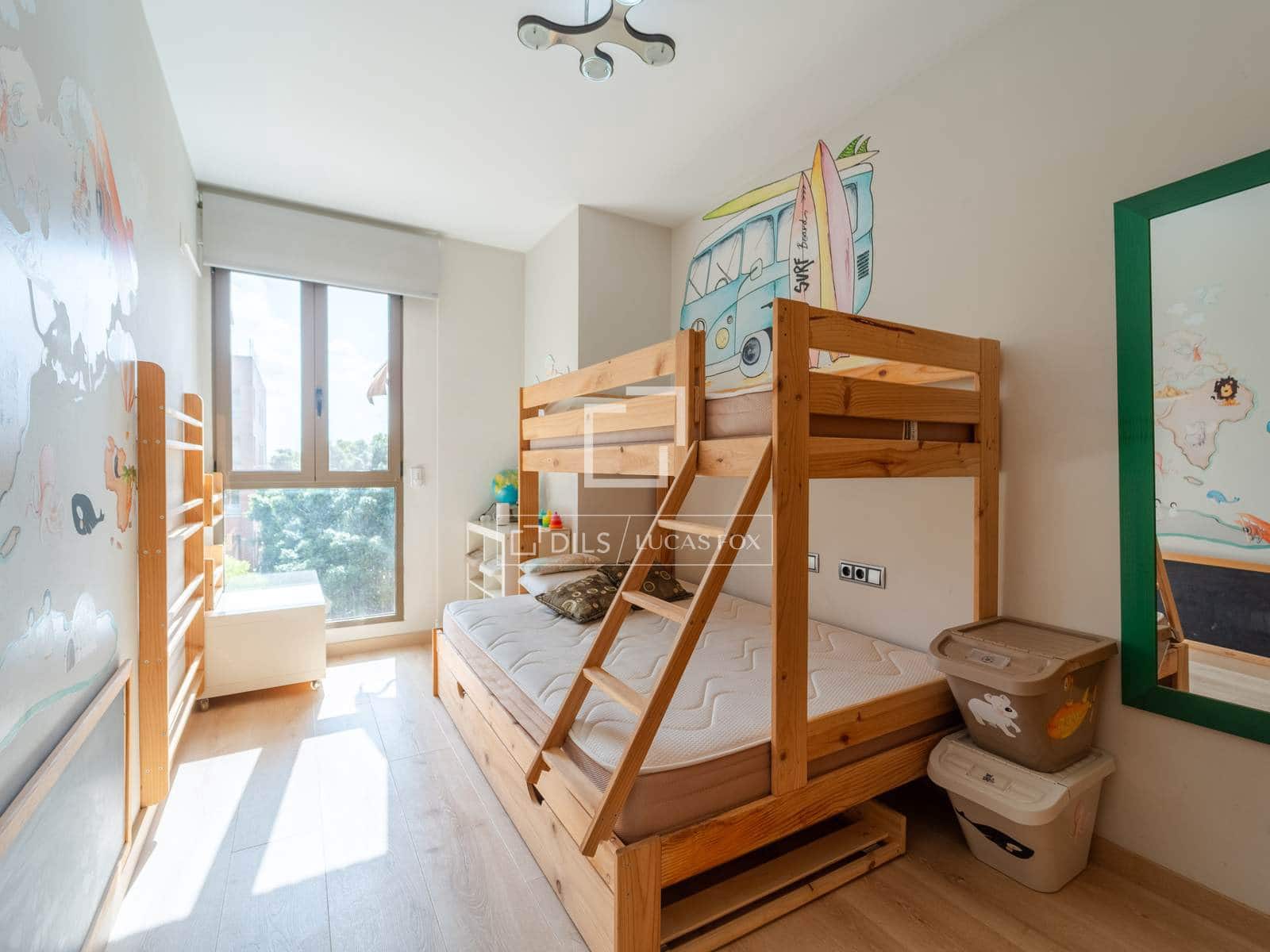 Apartamento de 3 habitaciones en València ciudad en alquiler con piscina garaje - 2.700 € (Ref: 9815005)