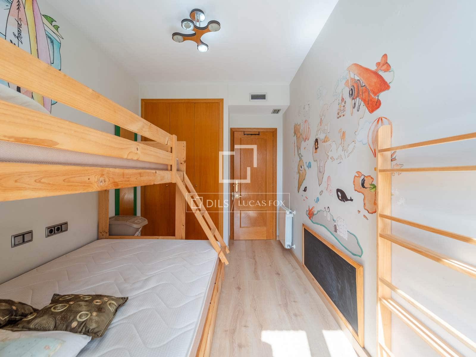 Apartamento de 3 habitaciones en València ciudad en alquiler con piscina garaje - 2.700 € (Ref: 9815005)
