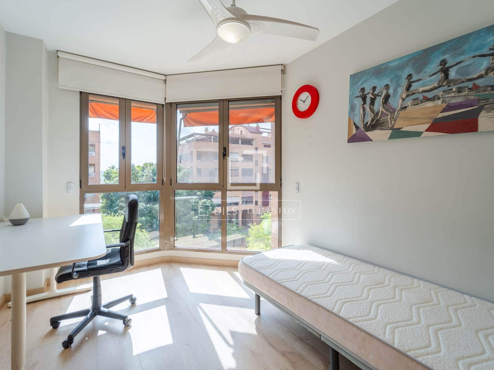 Apartamento de 3 habitaciones en València ciudad en alquiler con piscina garaje - 2.700 € (Ref: 9815005)