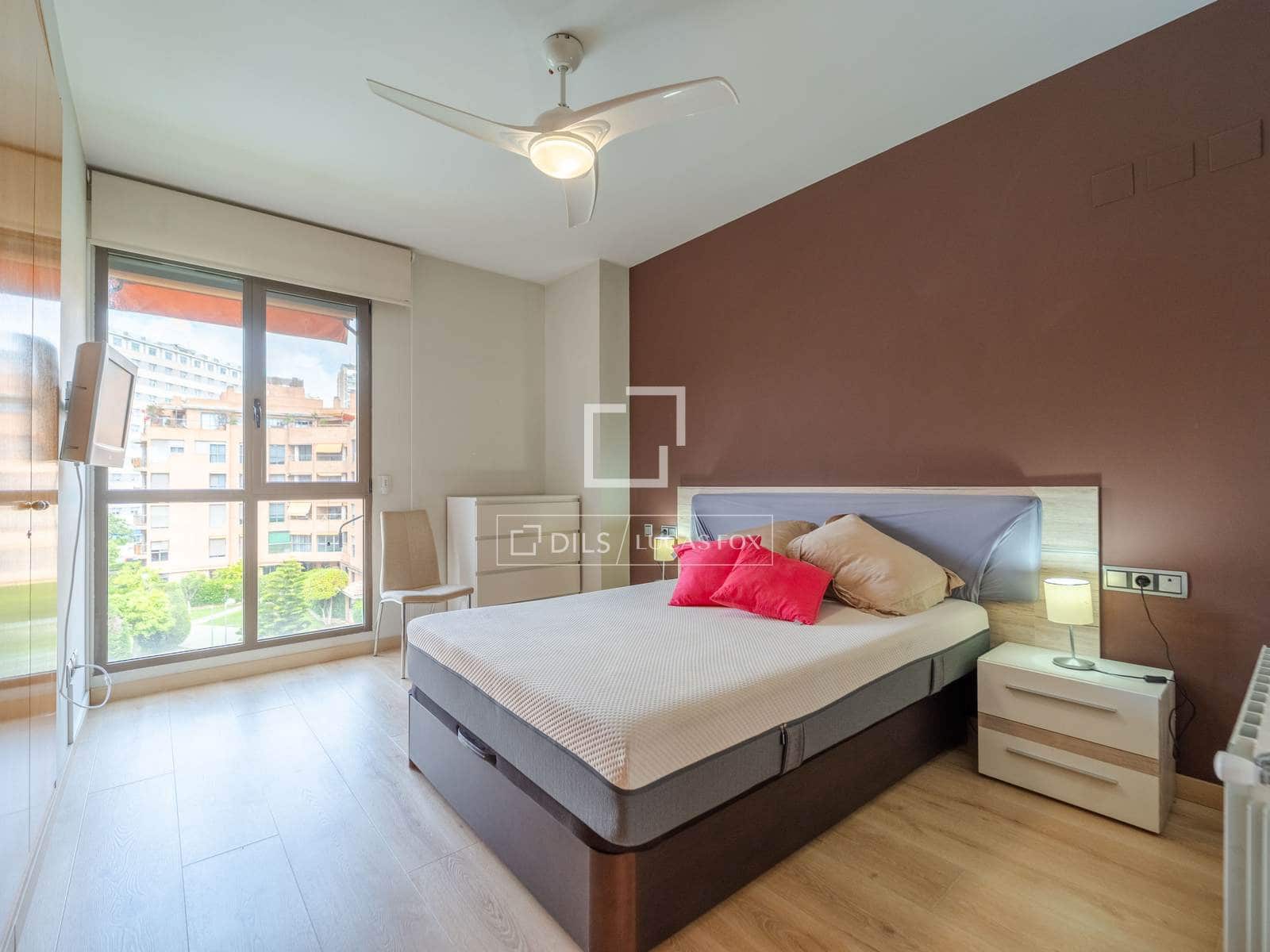 Apartamento de 3 habitaciones en València ciudad en alquiler con piscina garaje - 2.700 € (Ref: 9815005)