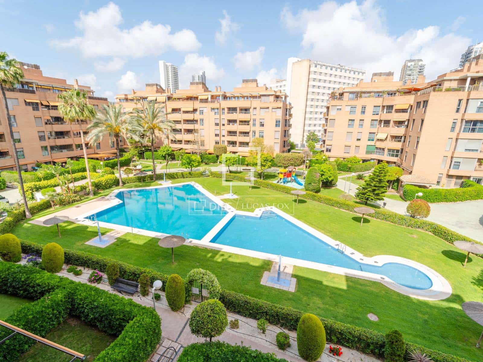 Apartamento de 3 habitaciones en València ciudad en alquiler con piscina garaje - 2.700 € (Ref: 9815005)