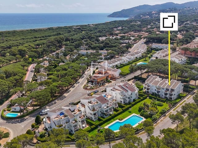 Apartamento de 3 habitaciones en Pals en venta con piscina garaje - 365.000 € (Ref: 9815095)