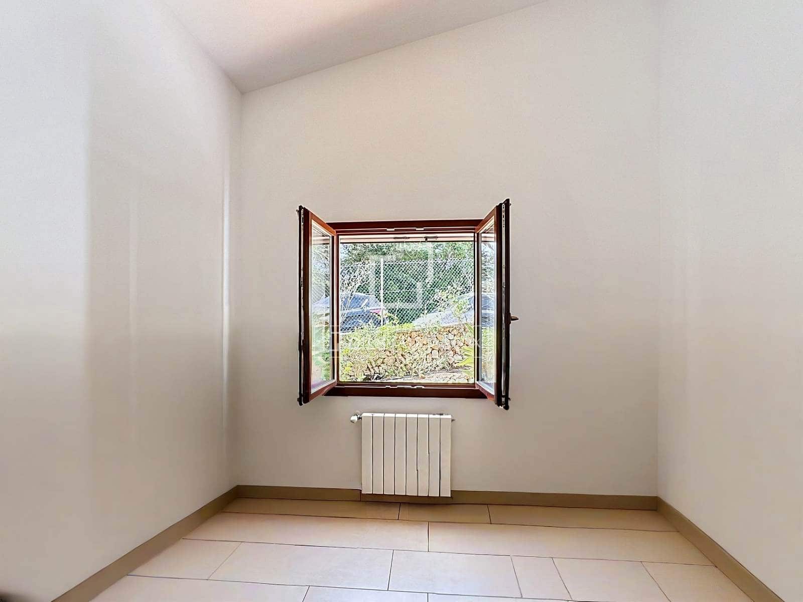4 quarto Moradia para venda em Mahon / Mao com piscina - 925 000 € (Ref: 9815097)
