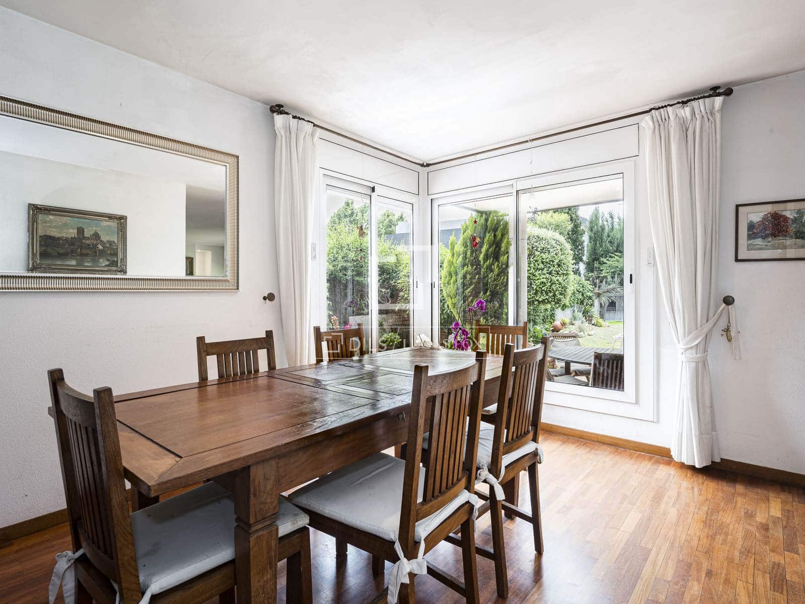6 quarto Moradia para venda em Sant Cugat del Valles com piscina garagem - 1 600 000 € (Ref: 9815100)