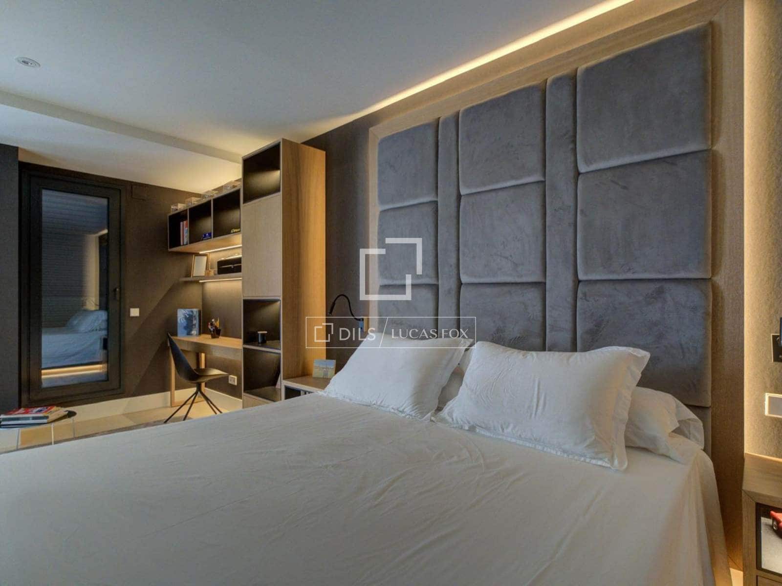 4 Zimmer Villa zu verkaufen in Las Rozas de Madrid mit Pool Garage - 1.890.000 € (Ref: 9815193)