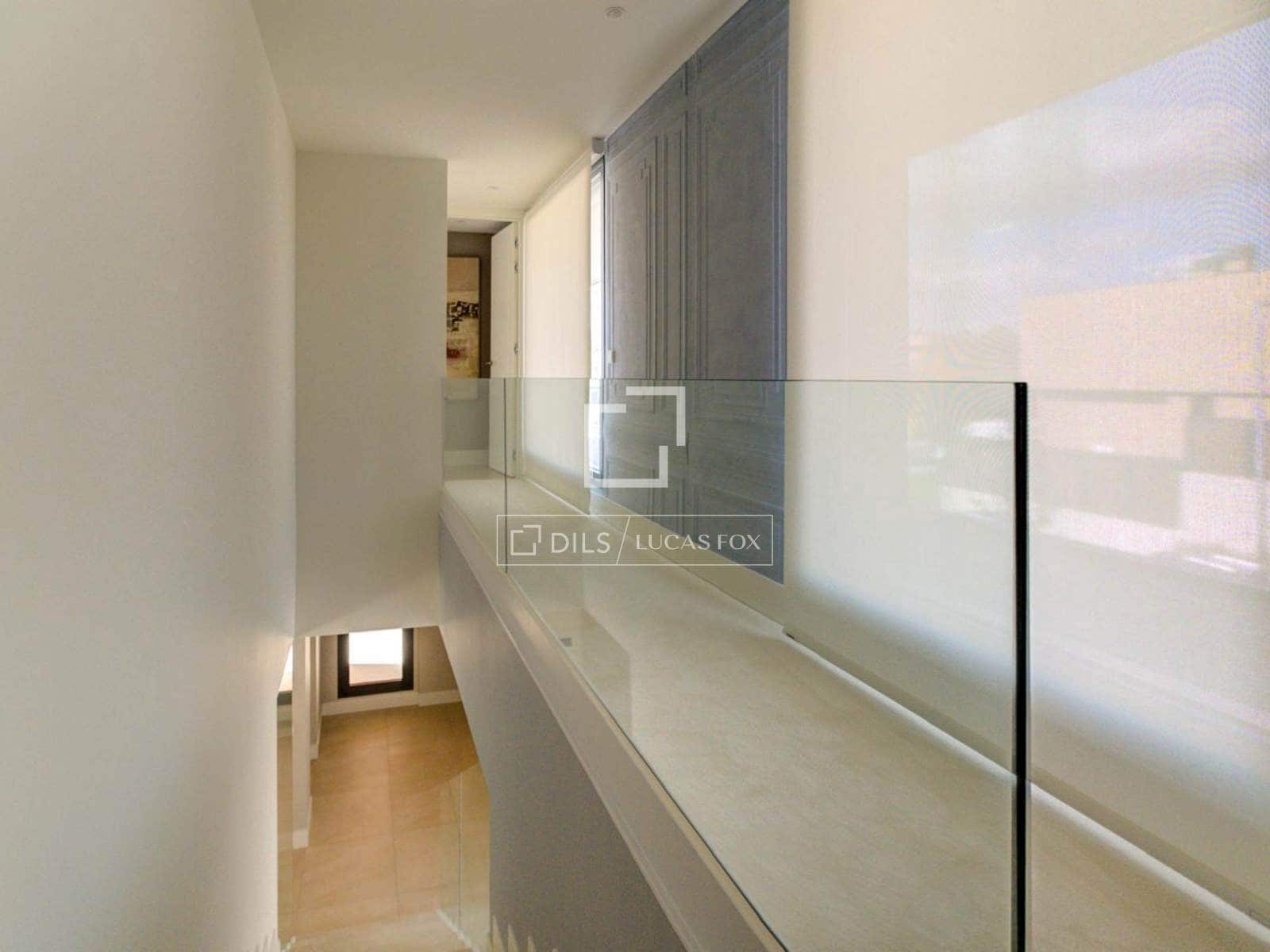 4 Zimmer Villa zu verkaufen in Las Rozas de Madrid mit Pool Garage - 1.890.000 € (Ref: 9815193)
