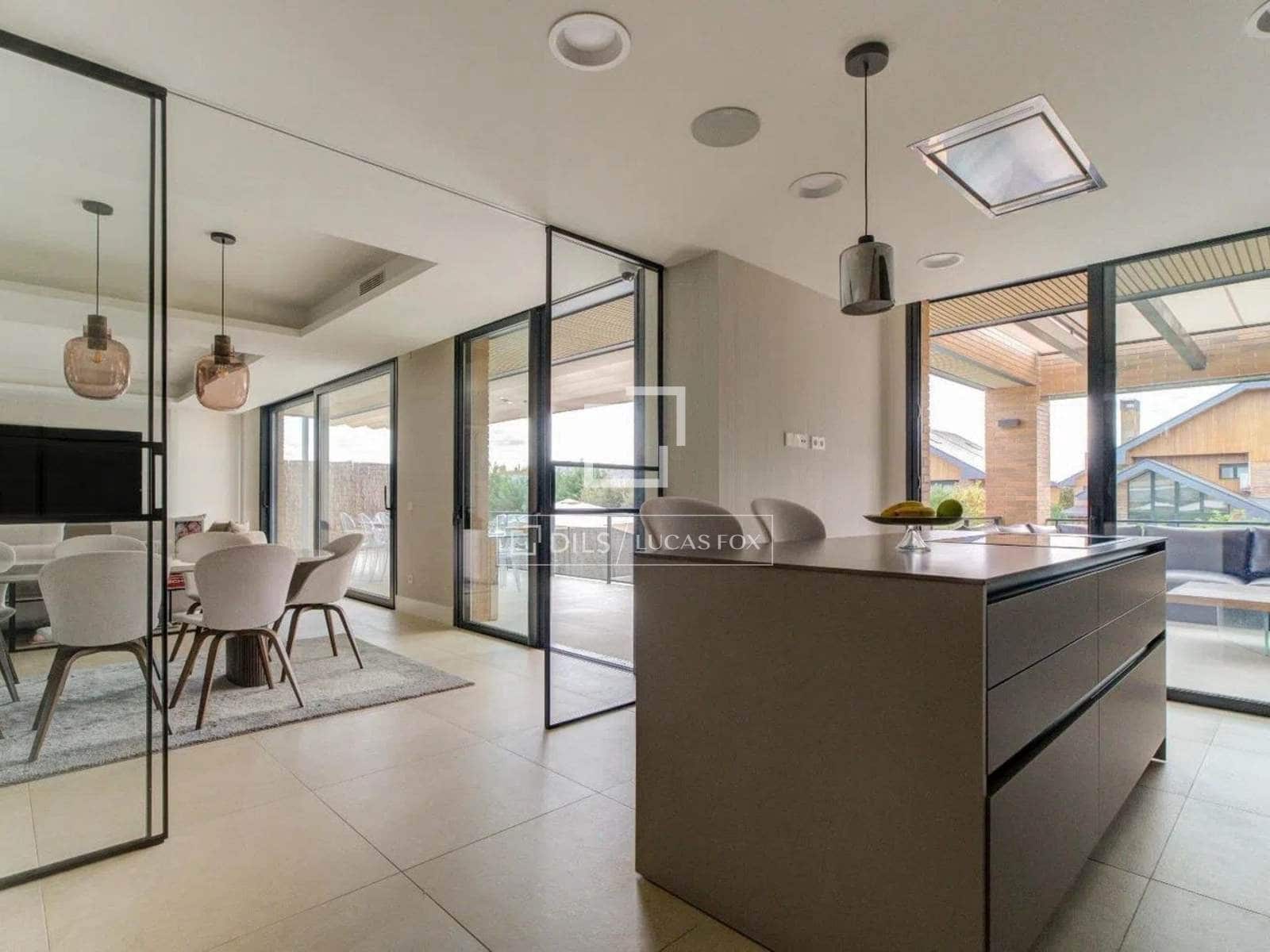 4 Zimmer Villa zu verkaufen in Las Rozas de Madrid mit Pool Garage - 1.890.000 € (Ref: 9815193)