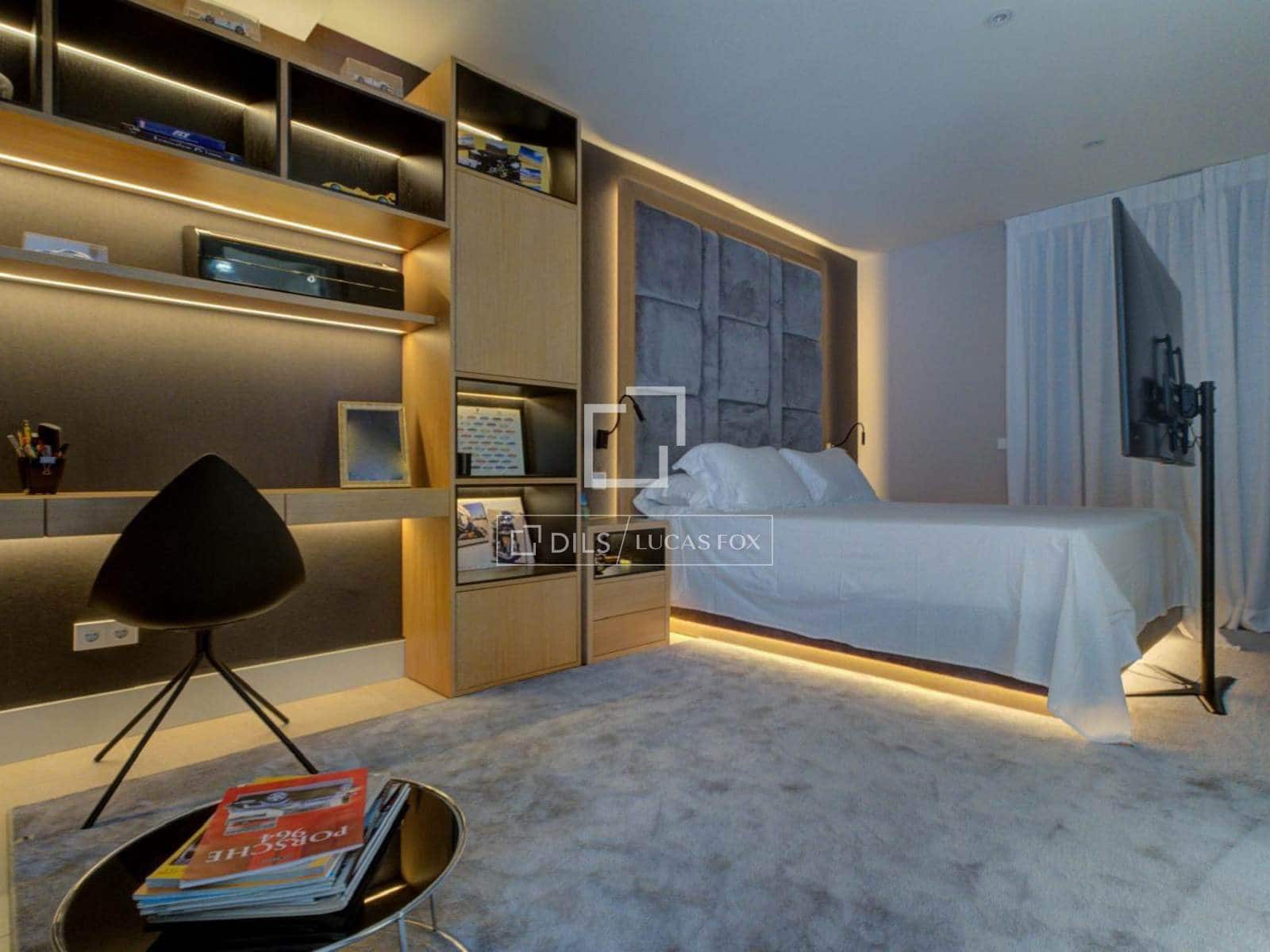 4 Zimmer Villa zu verkaufen in Las Rozas de Madrid mit Pool Garage - 1.890.000 € (Ref: 9815193)