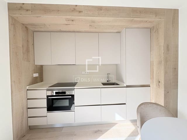 2 bedroom Apartment for sale in Ibiza / Eivissa town - € 450,000 (Ref: 9816113)