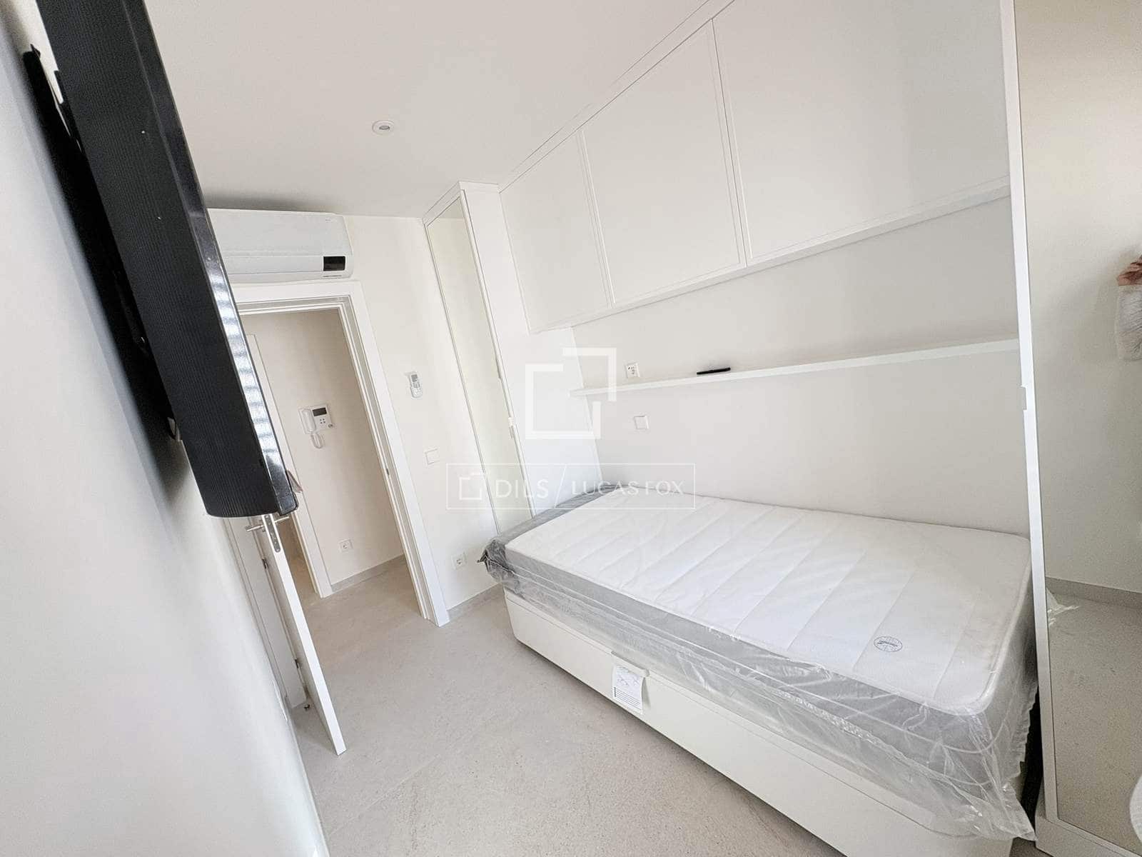 2 bedroom Apartment for sale in Ibiza / Eivissa town - € 450,000 (Ref: 9816113)
