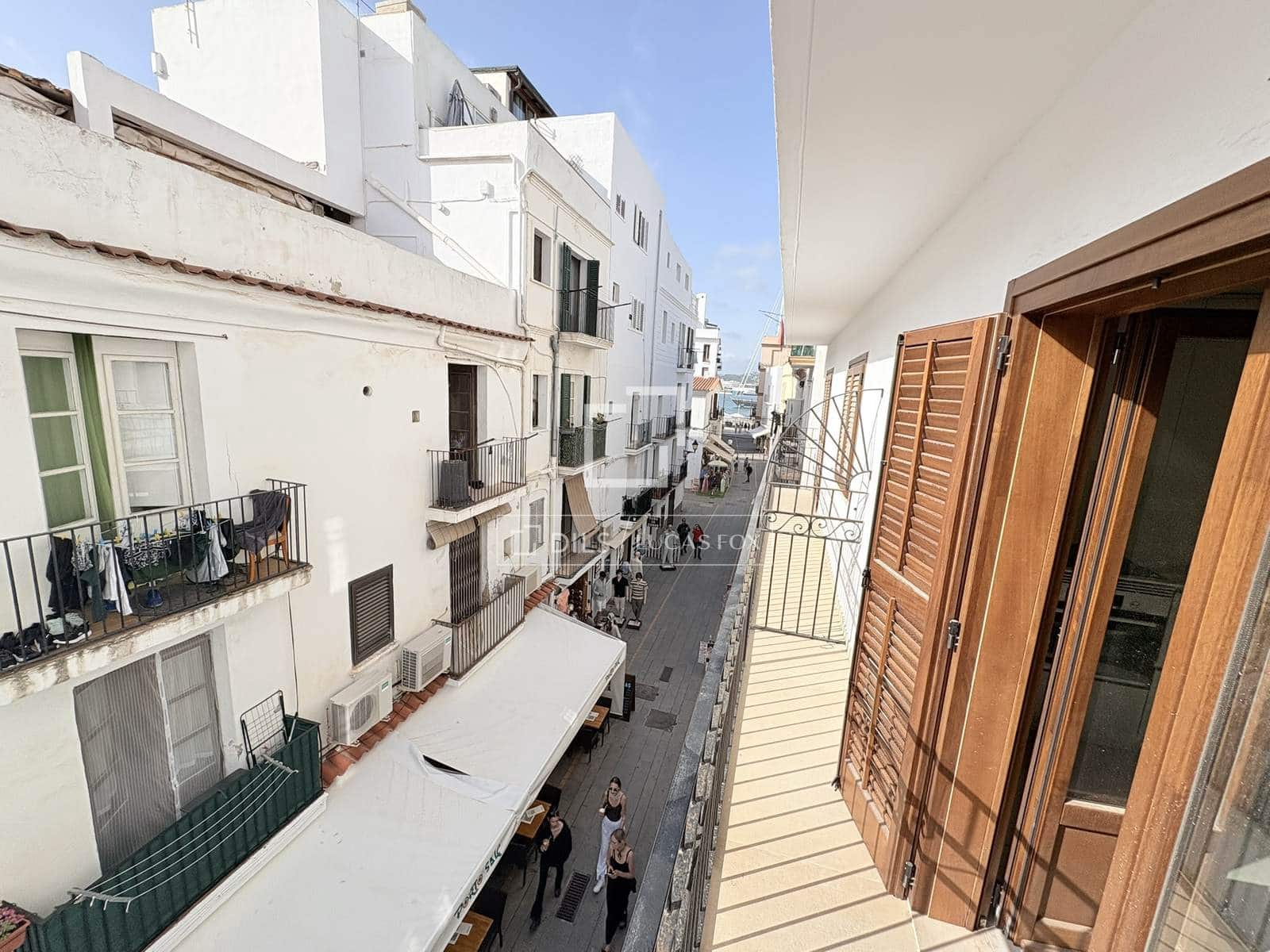 2 bedroom Apartment for sale in Ibiza / Eivissa town - € 450,000 (Ref: 9816113)