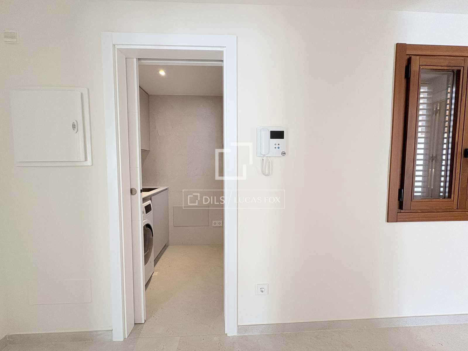 2 bedroom Apartment for sale in Ibiza / Eivissa town - € 450,000 (Ref: 9816113)