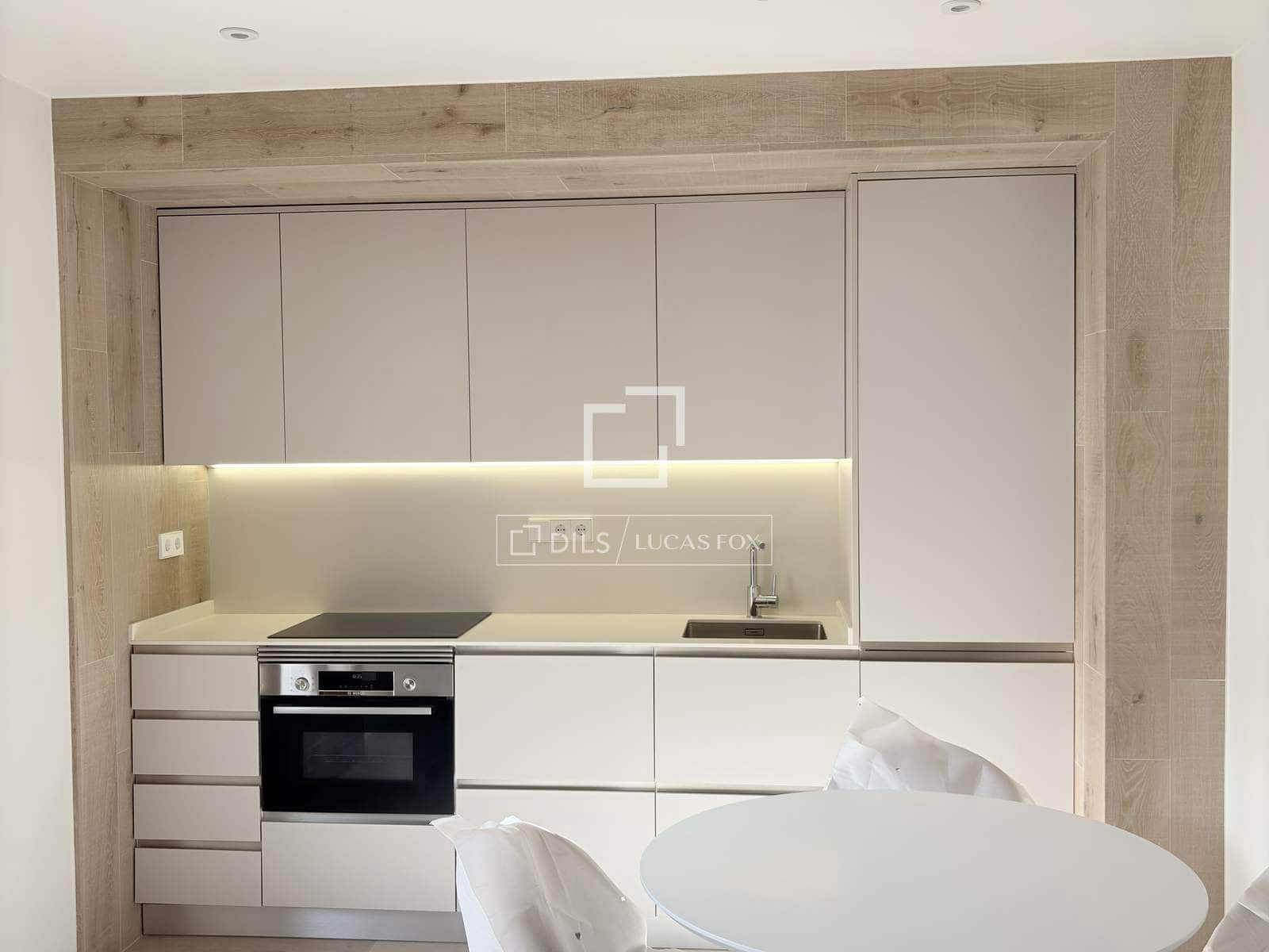 2 bedroom Apartment for sale in Ibiza / Eivissa town - € 450,000 (Ref: 9816113)