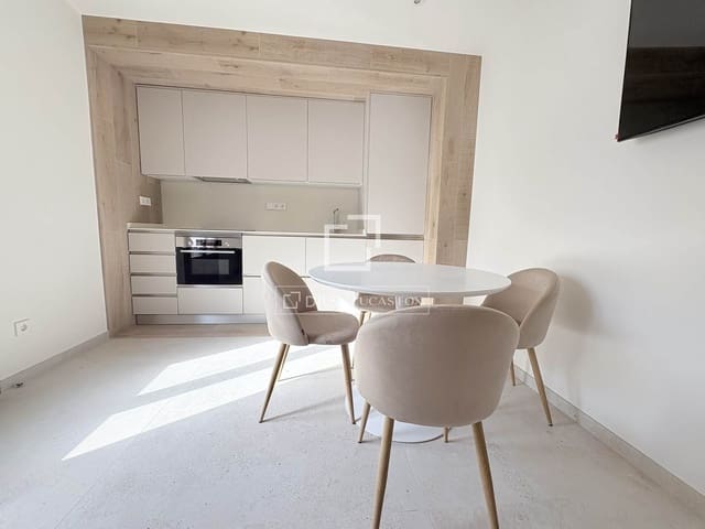 2 bedroom Apartment for sale in Ibiza / Eivissa town - € 450,000 (Ref: 9816113)