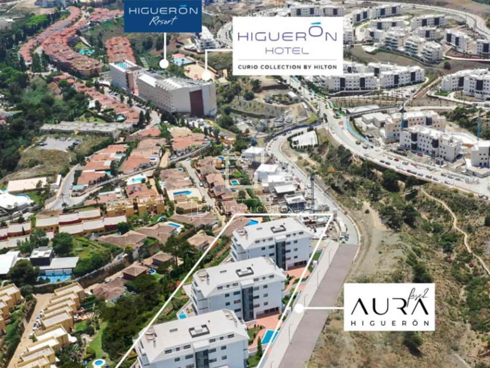 2 bedroom Apartment for sale in Benalmadena with pool garage - € 669,000 (Ref: 9816114)