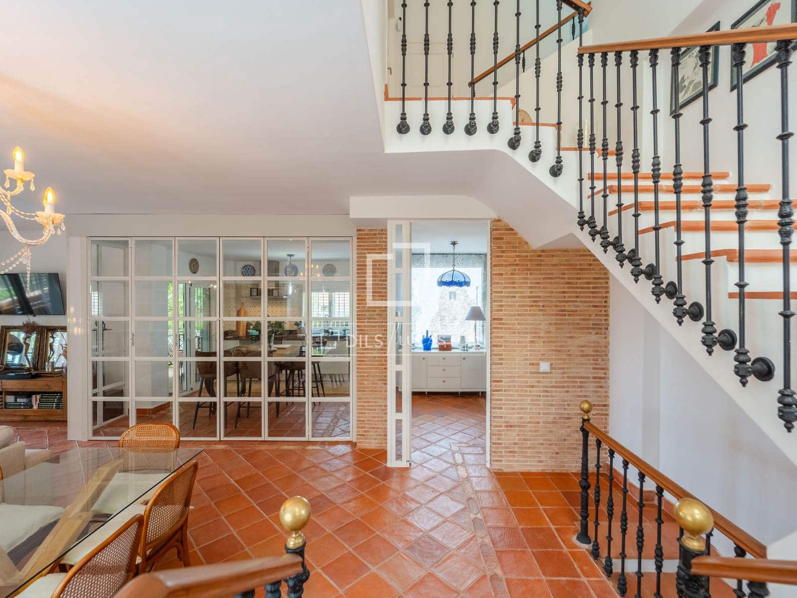 4 soveværelse Villa til leje i Riba-roja de Turia med swimmingpool garage - € 4.400 (Ref: 9816116)