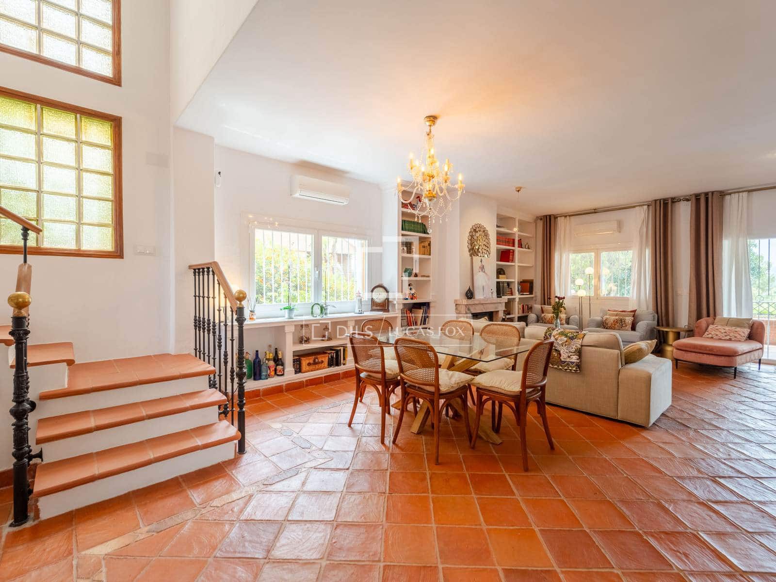4 soveværelse Villa til leje i Riba-roja de Turia med swimmingpool garage - € 4.400 (Ref: 9816116)