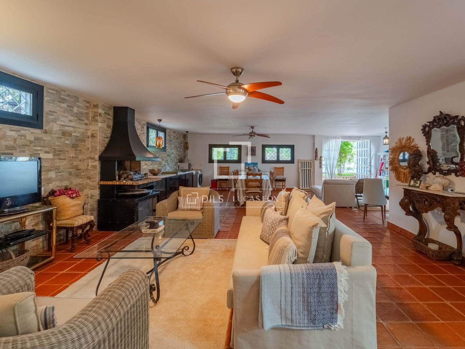 4 soveværelse Villa til leje i Riba-roja de Turia med swimmingpool garage - € 4.400 (Ref: 9816116)