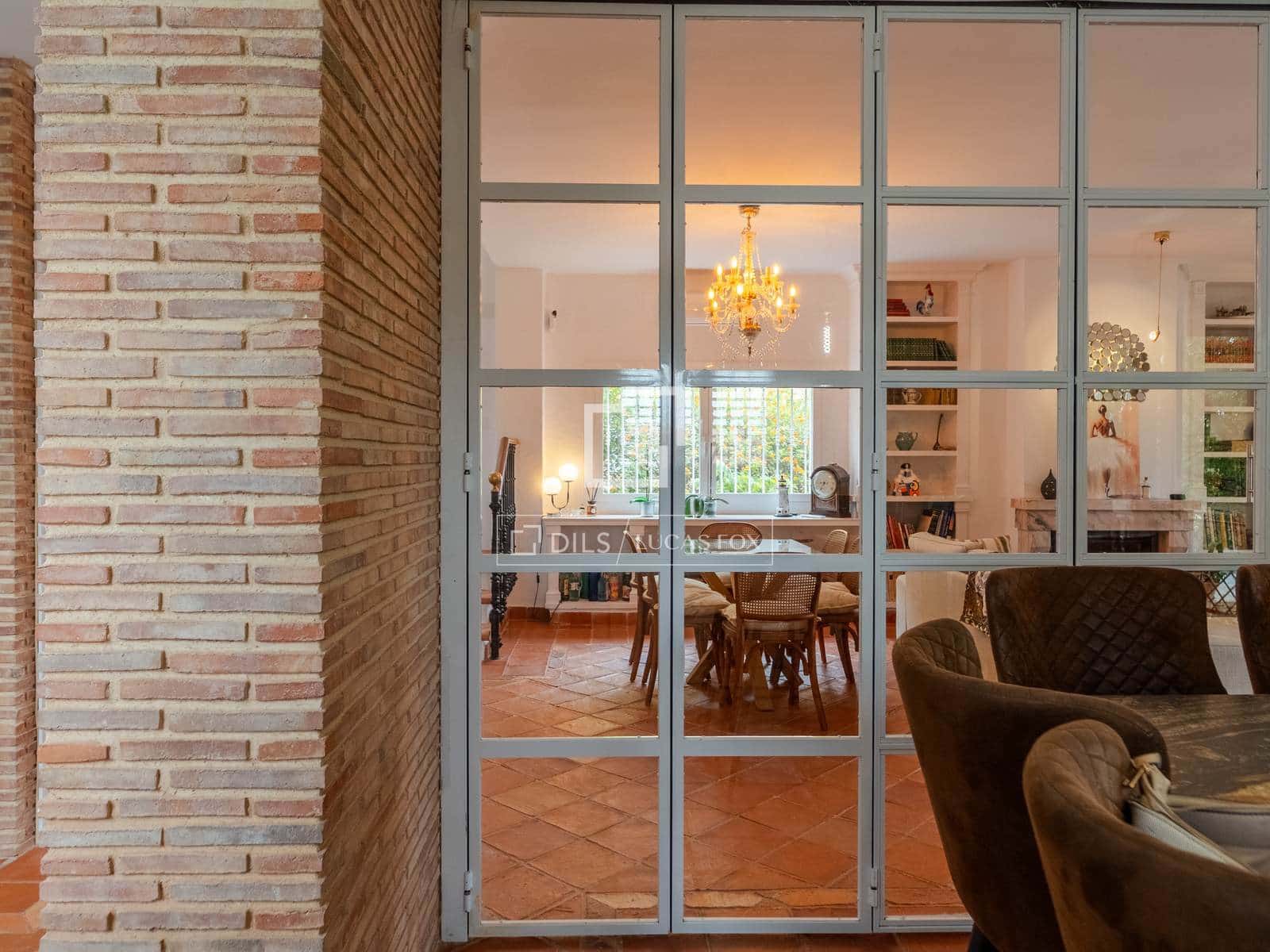 4 soveværelse Villa til leje i Riba-roja de Turia med swimmingpool garage - € 4.400 (Ref: 9816116)
