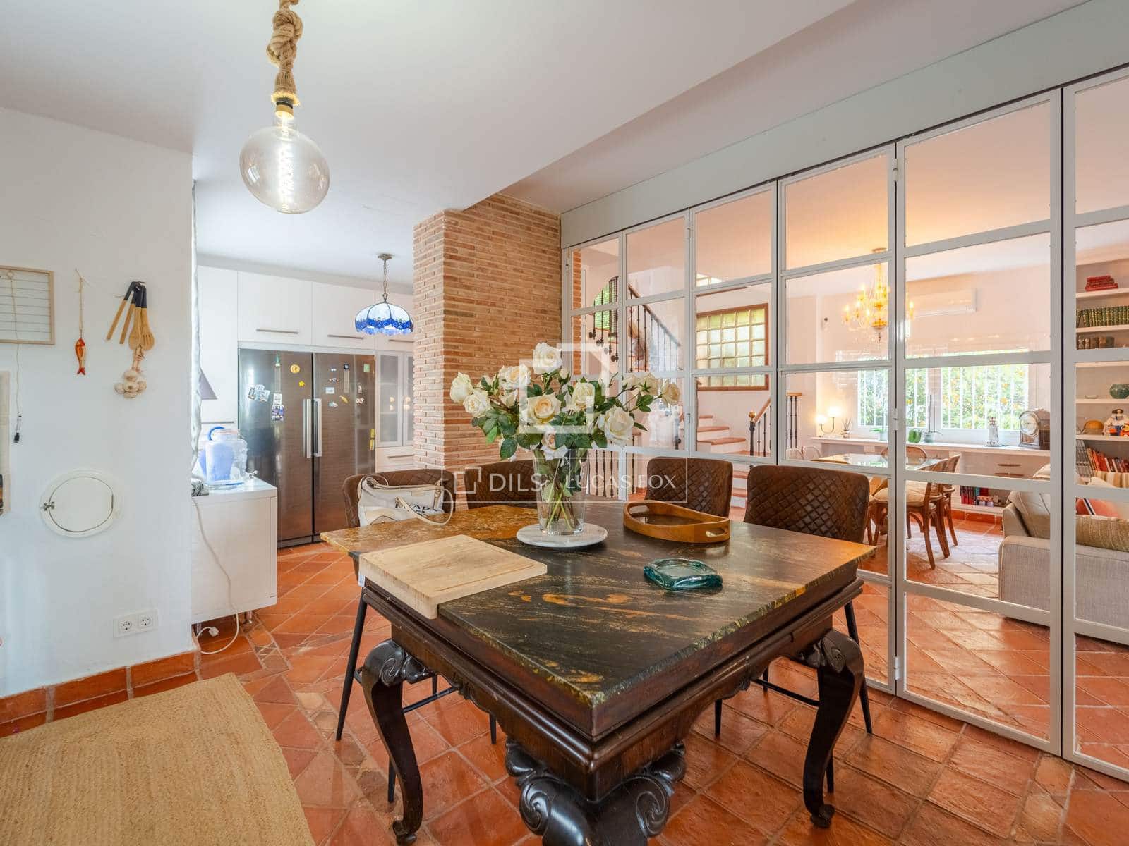 4 soveværelse Villa til leje i Riba-roja de Turia med swimmingpool garage - € 4.400 (Ref: 9816116)