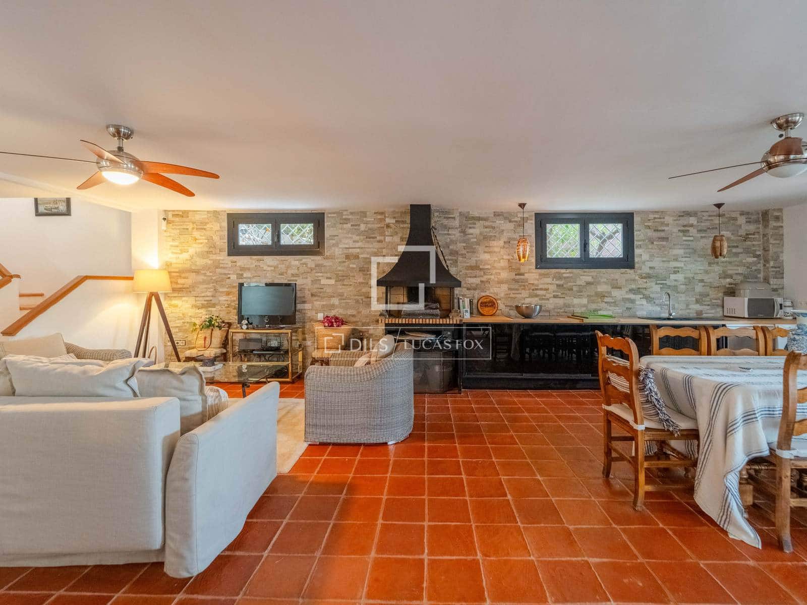 4 soveværelse Villa til leje i Riba-roja de Turia med swimmingpool garage - € 4.400 (Ref: 9816116)