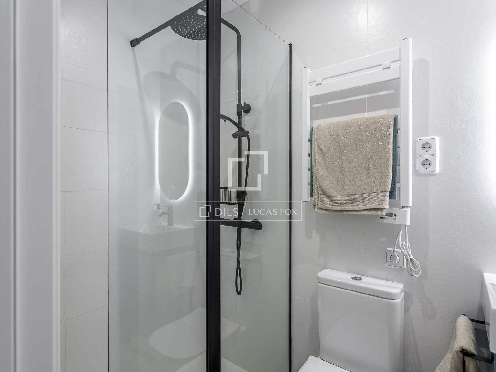 2 slaapkamer Appartement te koop in Madrid stad - € 1.019.000 (Ref: 9816361)