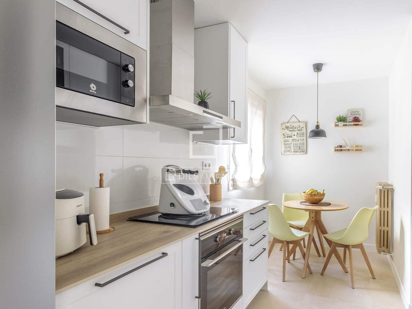 2 slaapkamer Appartement te koop in Madrid stad - € 1.019.000 (Ref: 9816361)