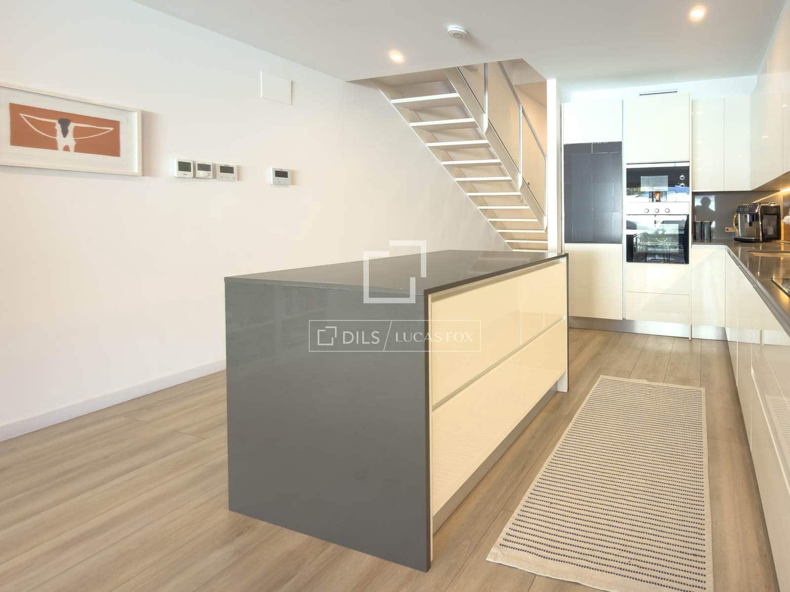 4 bedroom Villa for sale in Sant Just Desvern with pool garage - € 1,200,000 (Ref: 9816363)