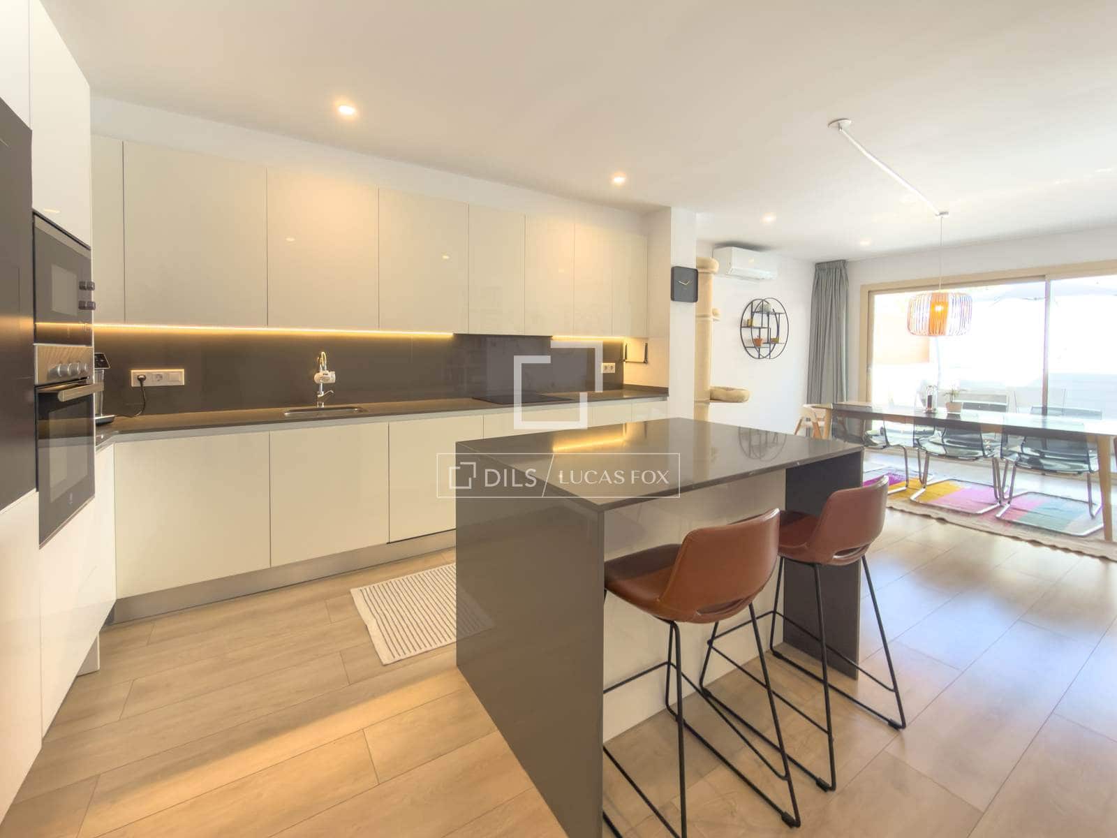 4 bedroom Villa for sale in Sant Just Desvern with pool garage - € 1,200,000 (Ref: 9816363)