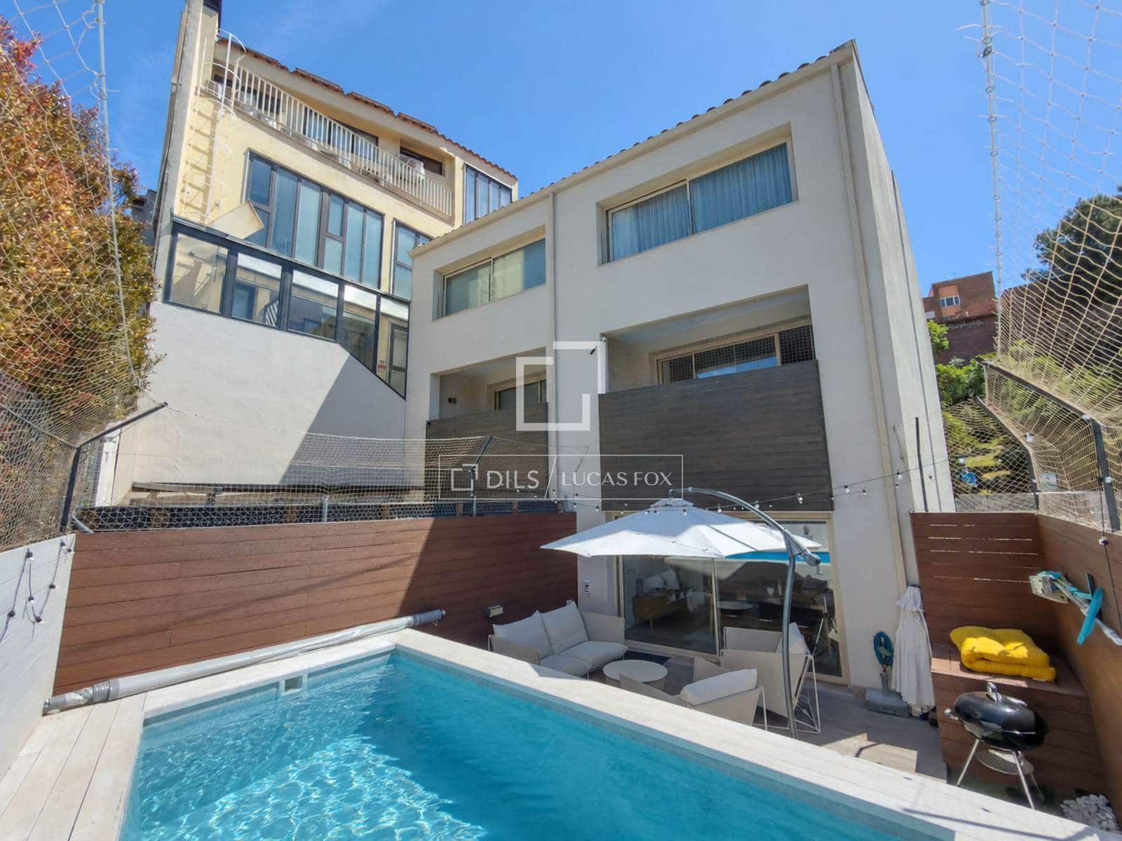 4 bedroom Villa for sale in Sant Just Desvern with pool garage - € 1,200,000 (Ref: 9816363)
