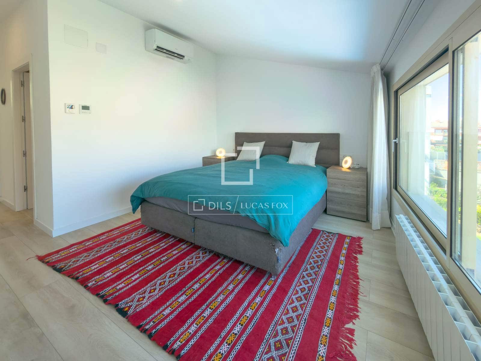 4 bedroom Villa for sale in Sant Just Desvern with pool garage - € 1,200,000 (Ref: 9816363)