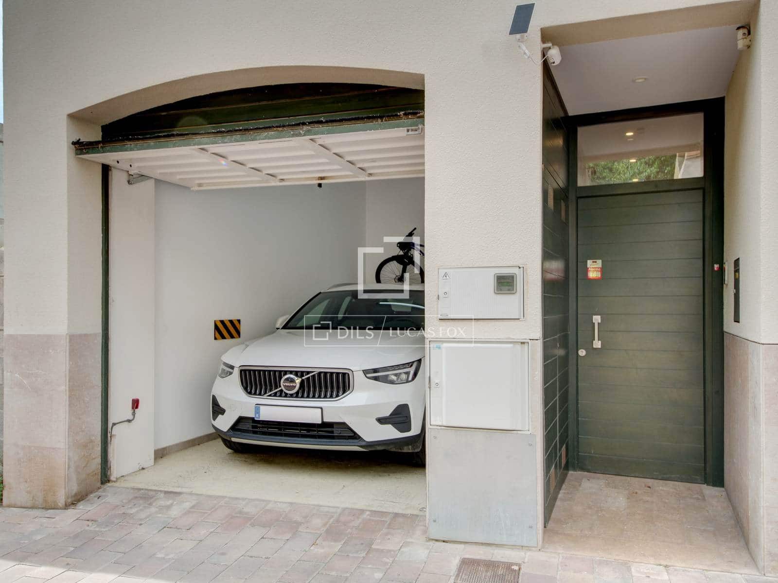 4 bedroom Villa for sale in Sant Just Desvern with pool garage - € 1,200,000 (Ref: 9816363)