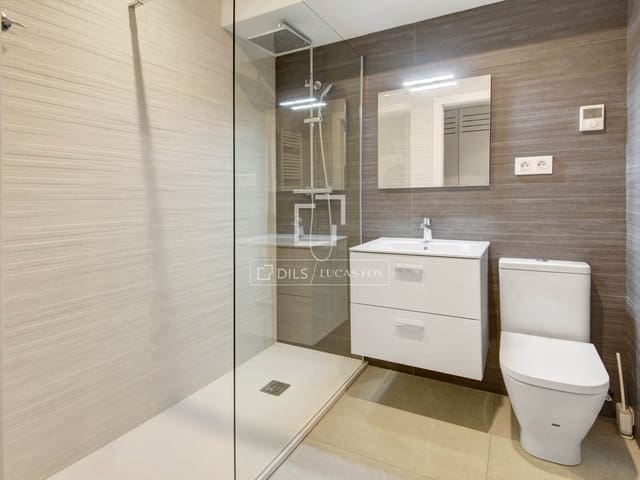 4 slaapkamer Villa te koop in Sant Just Desvern met zwembad garage - € 1.200.000 (Ref: 9816363)