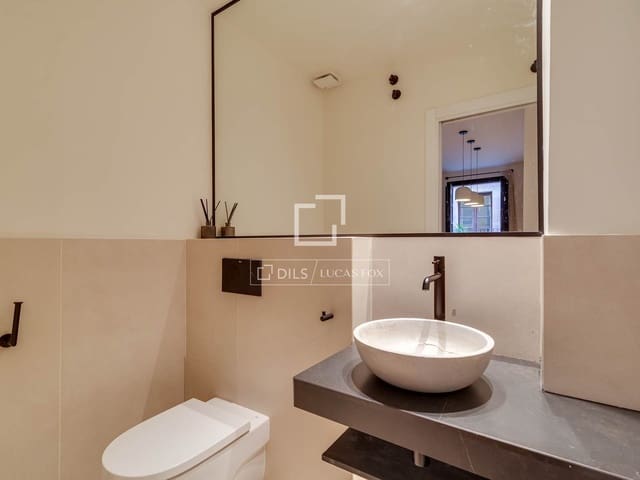 2 slaapkamer Appartement te koop in Barcelona stad - € 515.000 (Ref: 9816485)